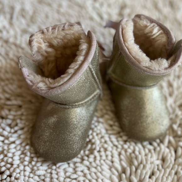 Ugg Jesse Shiimer size 4/5 - Picture 6 of 6